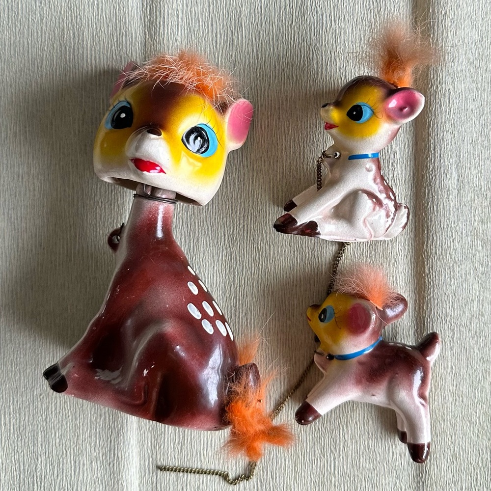 Vintage Ceramic Deer Figurines Set (mama is a bobble head) - Picture 2 of 12
